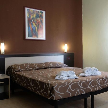 Hotel Canasta Rimini Exterior photo
